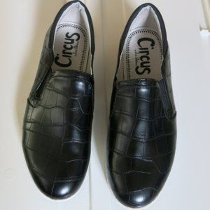 CIRCUS by Sam Edelman Black Slip On Flat Shoe - Size 8.5 M